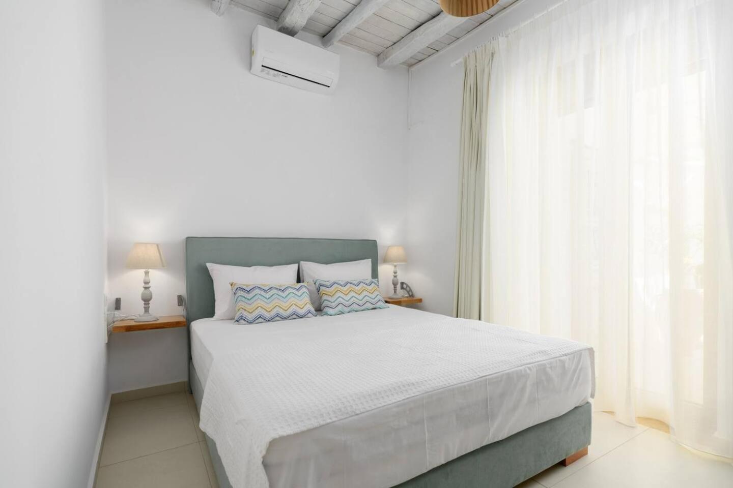 Chrisanthi Elegant Villa Pitsidia Exterior photo